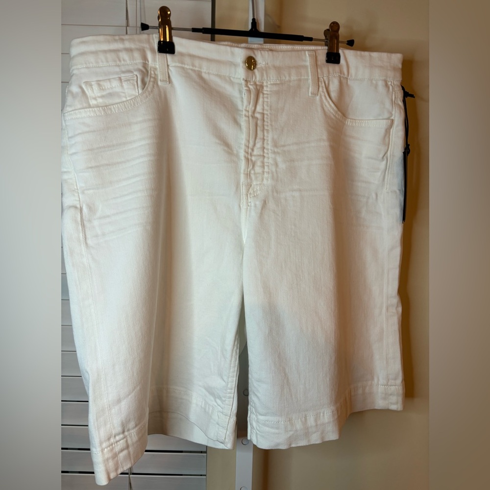 Jen 7 for All Mankind Bermuda Shorts-Size 16